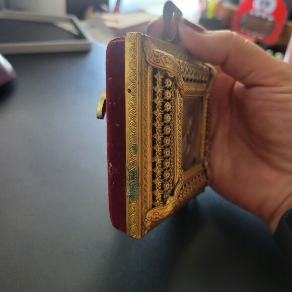 Reuge Music Box Vntg Ornate Gold Framed Madonna & Child Icon Religious FLAW - Picture 3 of 10